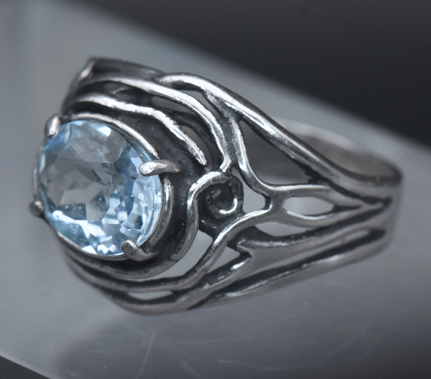 Vintage Blue Topaz Sterling Silver Ring - Size 8