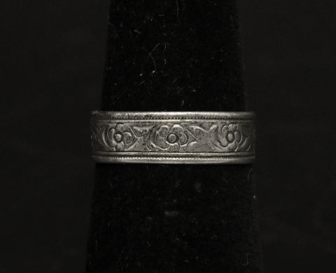 Uncas - Vintage Sterling Silver Floral Band - Size 5.75