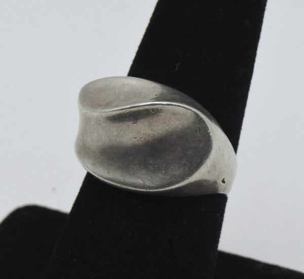 Vintage Sterling Silver Modern Design Ring - Size 7.25