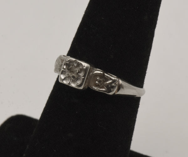Vintage 14K White Gold Ring - Size 6 MISSING STONES