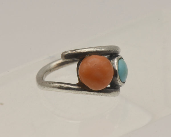 Wallis - Vintage Handmade Turquoise and Coral Sterling Silver Ring - Size 3.25