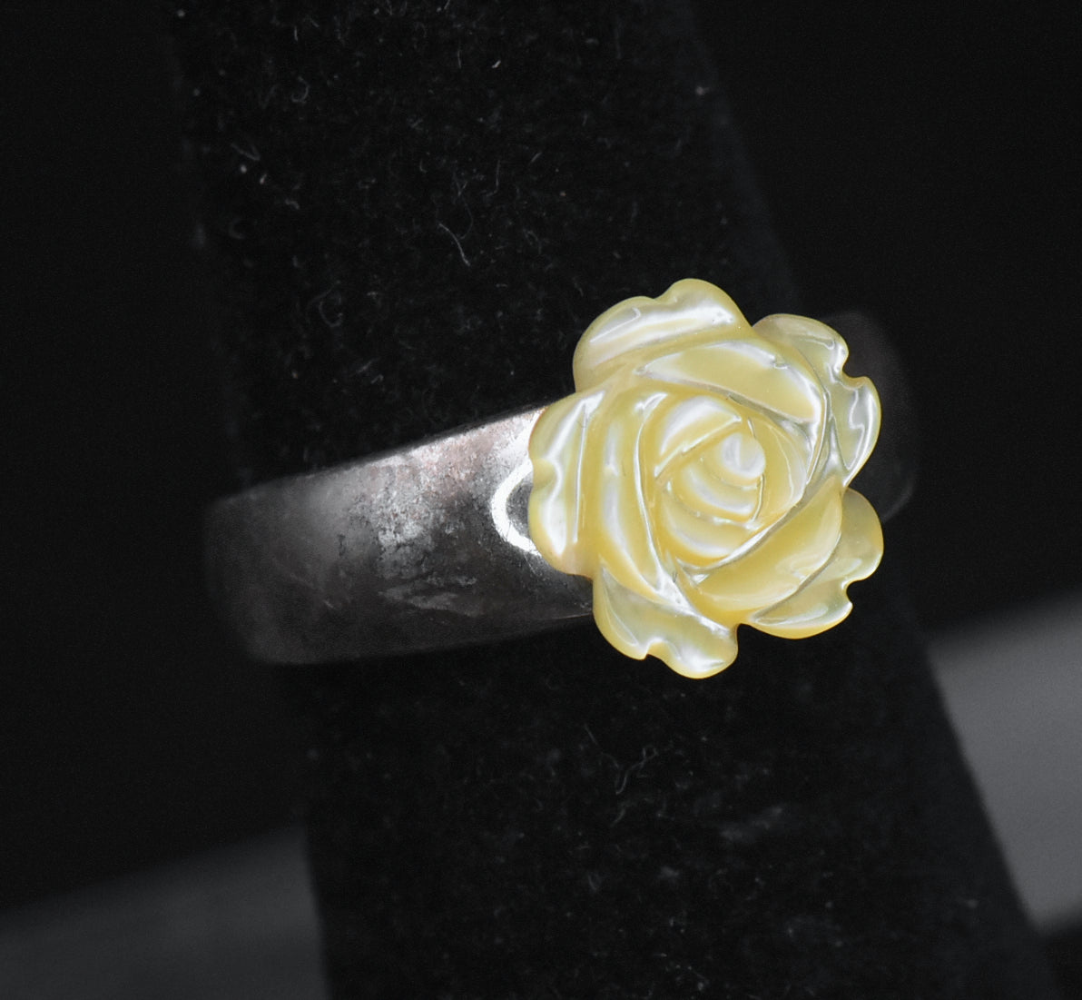 Whitney Kelly - Vintage Sterling Silver MOP Rose Ring - Size 5