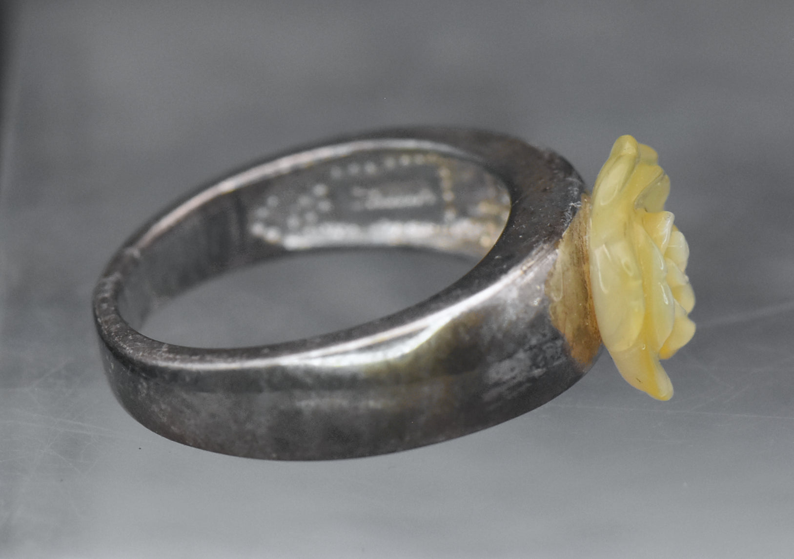 Whitney Kelly - Vintage Sterling Silver MOP Rose Ring - Size 5
