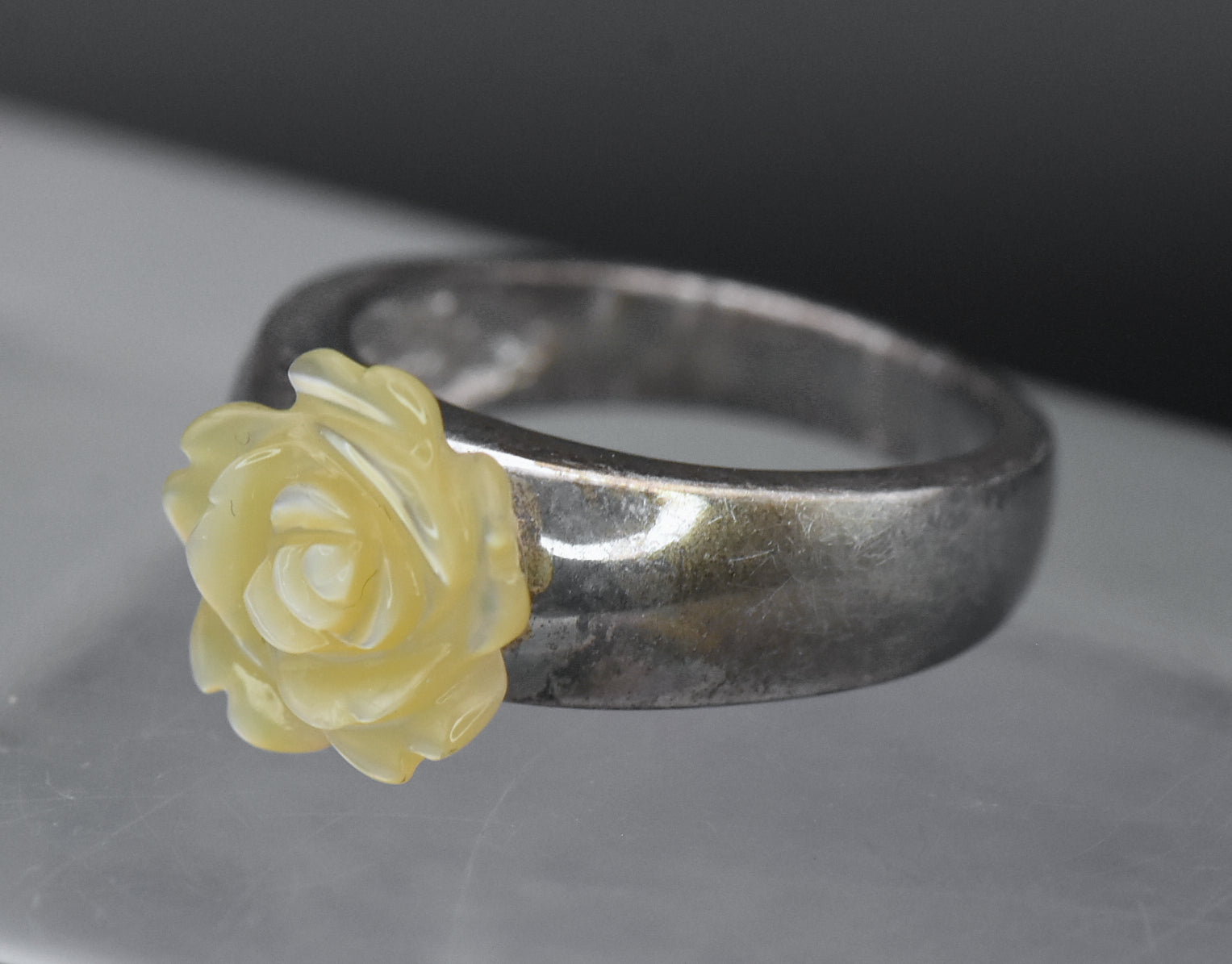 Whitney Kelly - Vintage Sterling Silver MOP Rose Ring - Size 5