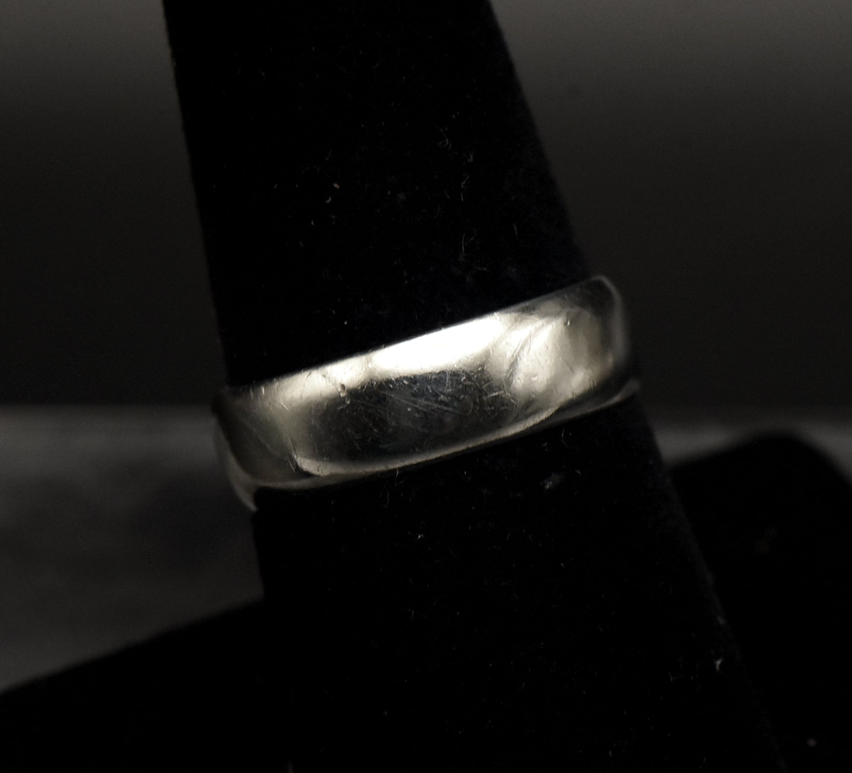 Wheeler Manufacturing - Vintage Sterling Silver Band - Size 8