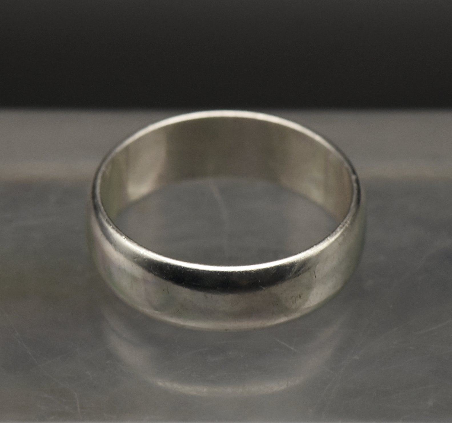 Wheeler Manufacturing - Vintage Sterling Silver Band - Size 8