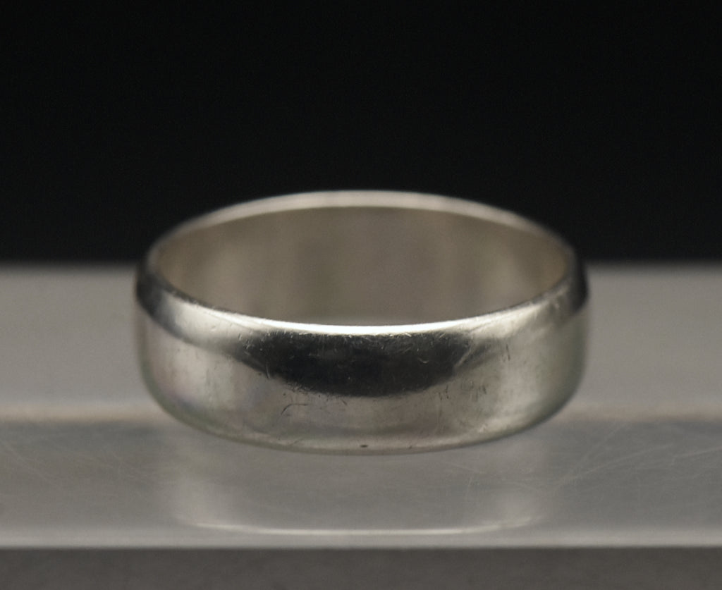 Wheeler Manufacturing - Vintage Sterling Silver Band - Size 8
