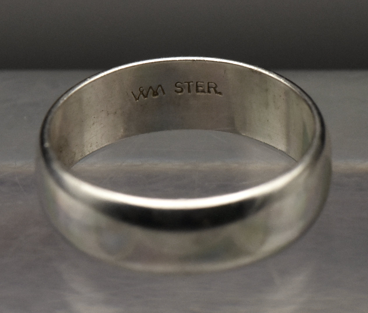 Wheeler Manufacturing - Vintage Sterling Silver Band - Size 8