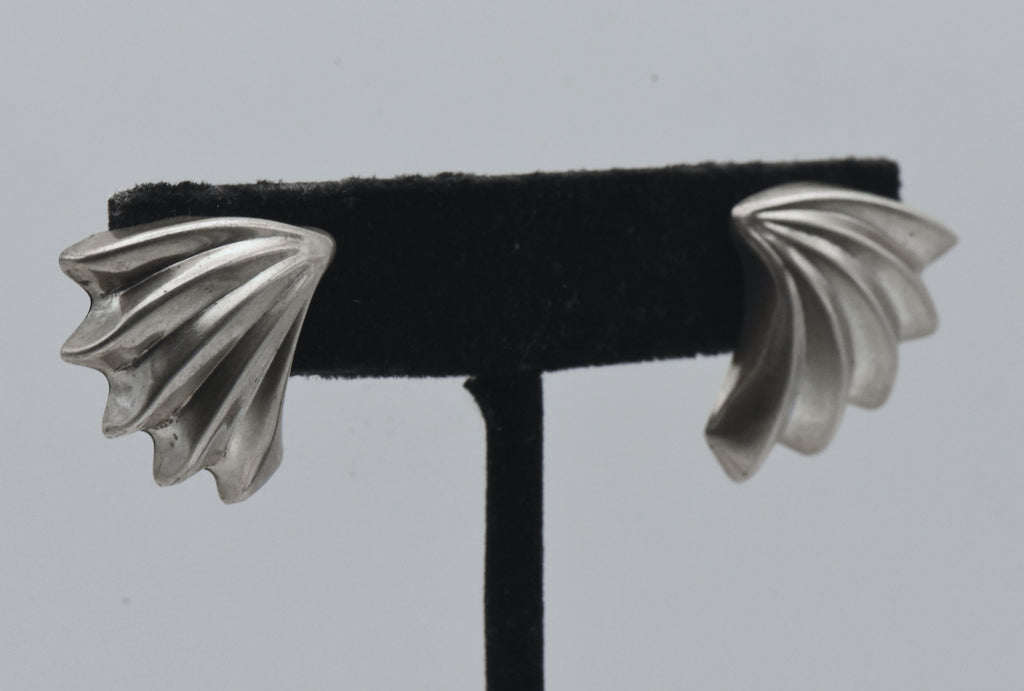 Vintage Sterling Silver Scallop Earrings