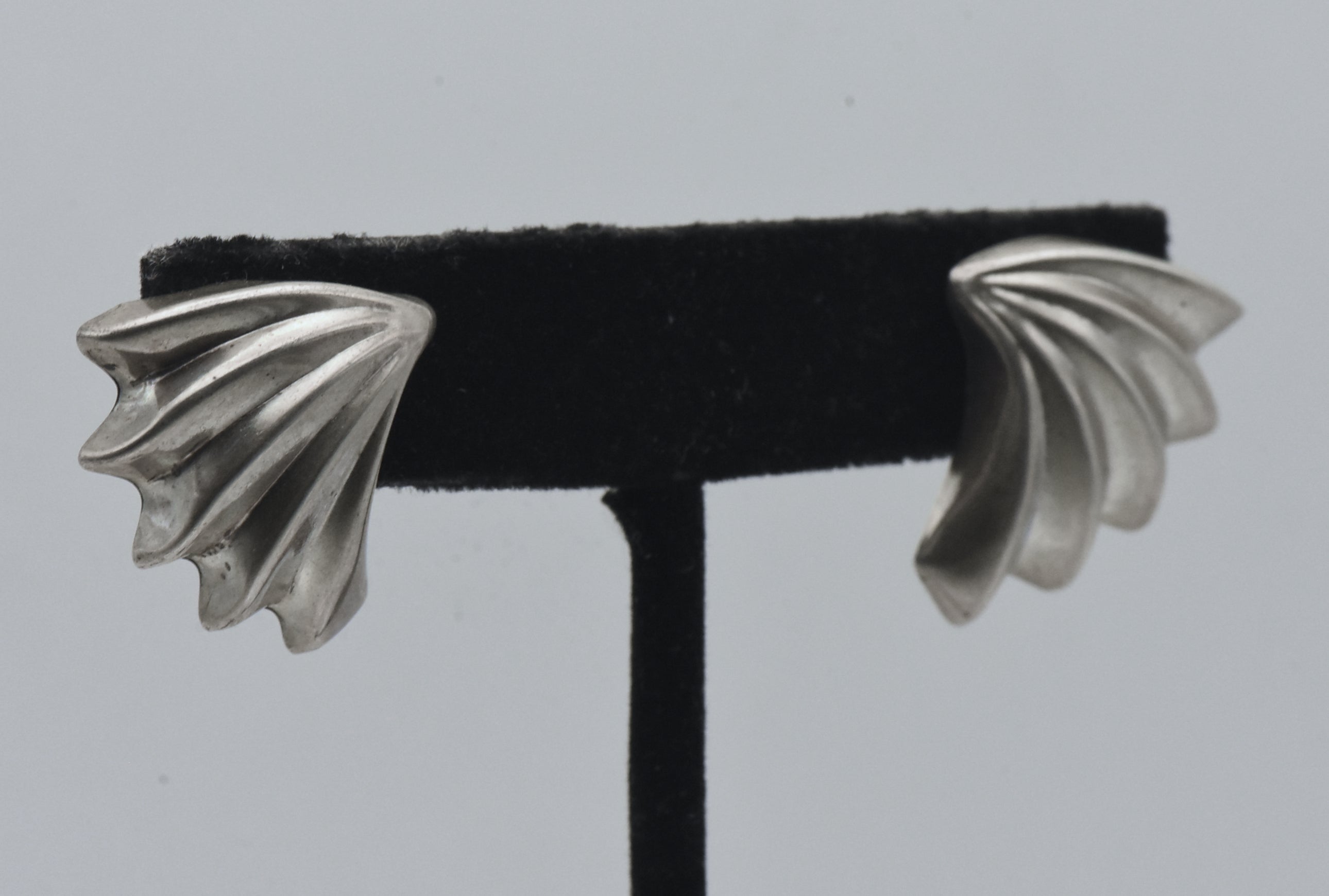 Vintage Sterling Silver Scallop Earrings