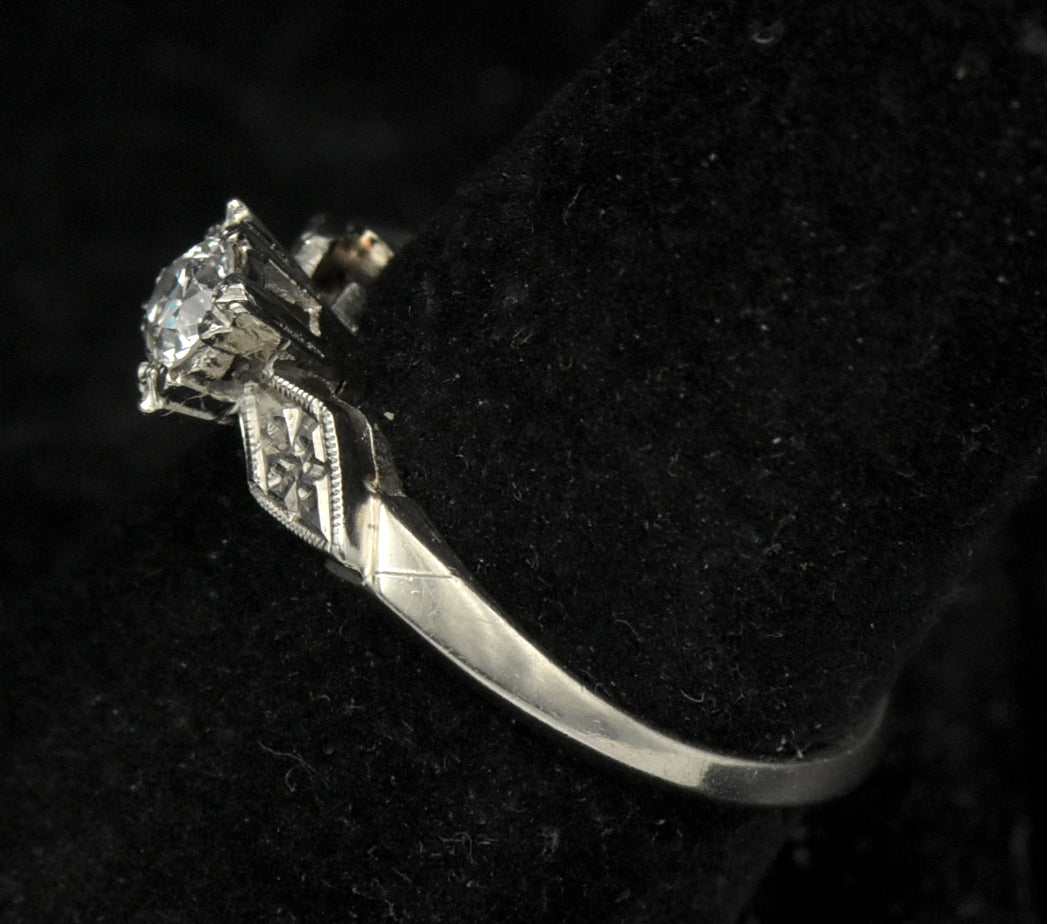 Vintage 14k White Gold Solitaire Diamond Ring - Size 8