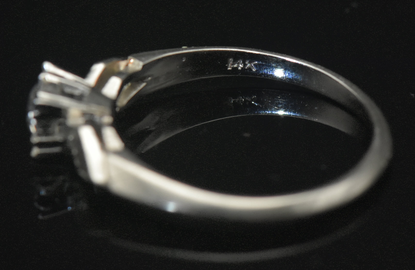 Vintage 14k White Gold Solitaire Diamond Ring - Size 8