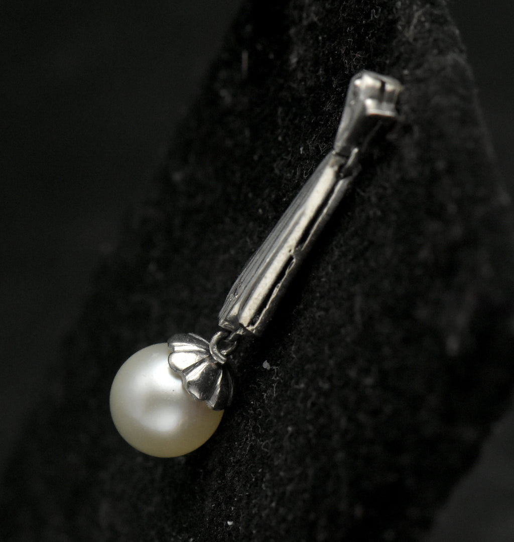 Vintage 10k White Gold, Diamonds and Pearl Art Deco Dangle Pendant