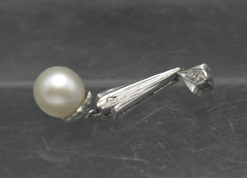 Vintage 10k White Gold, Diamonds and Pearl Art Deco Dangle Pendant