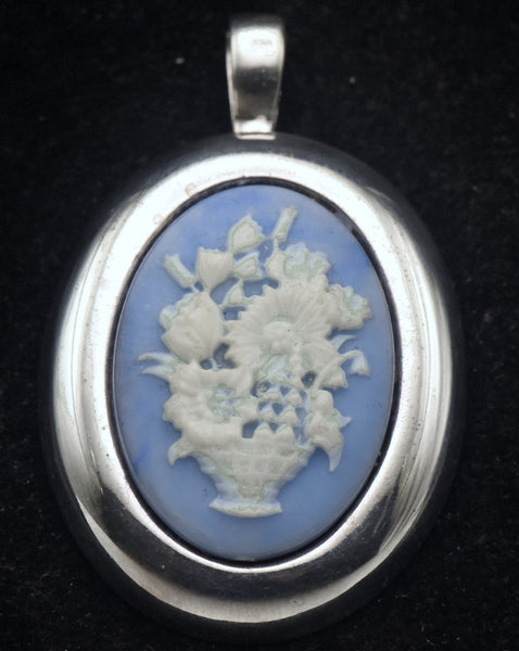 Milor - Vintage Sterling Silver Wedgwood Style Brooch/Pendant