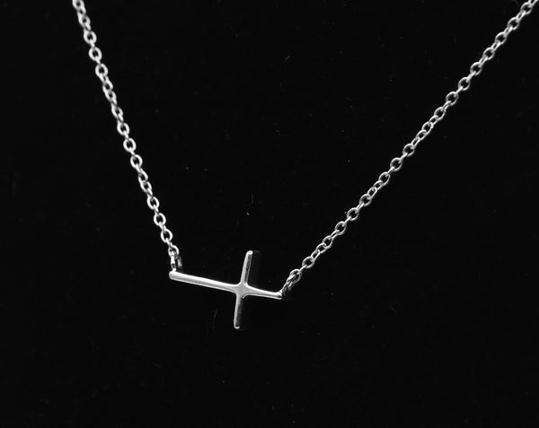 Vintage Sterling Silver Cross Pendant Chain Necklace