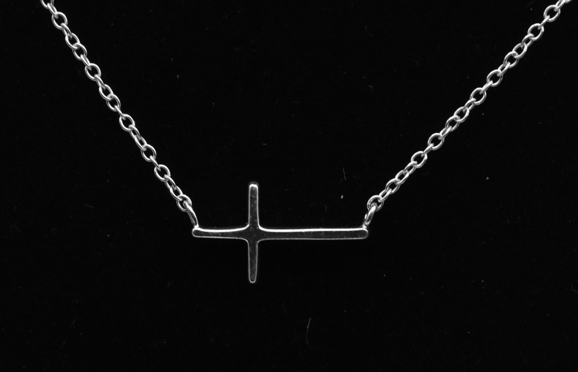 Vintage Sterling Silver Cross Pendant Chain Necklace