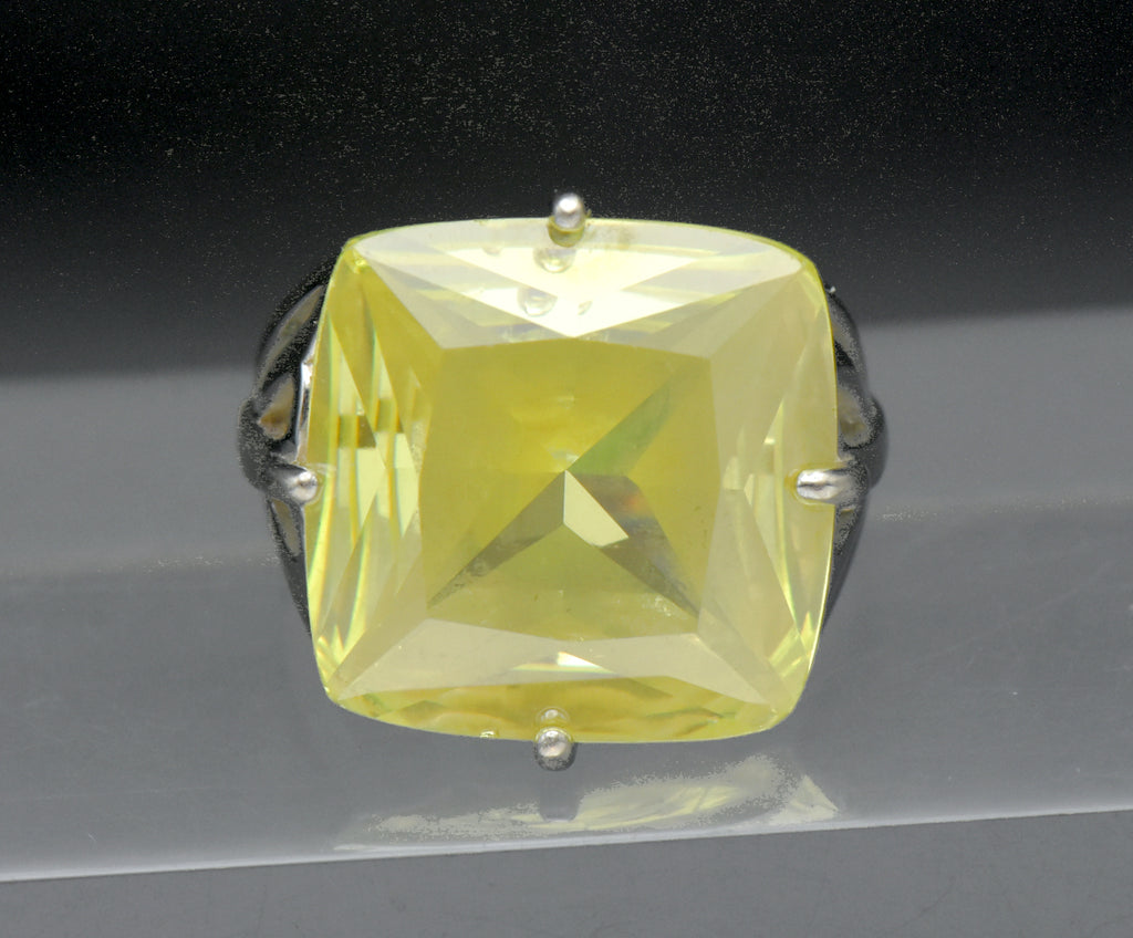 Vintage Large Yellow Cubic Zirconia Ring - Size 7