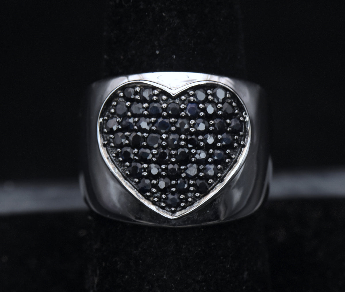 Yours by Loren - Vintage Sapphires Sterling Silver Heart Ring - Size 8