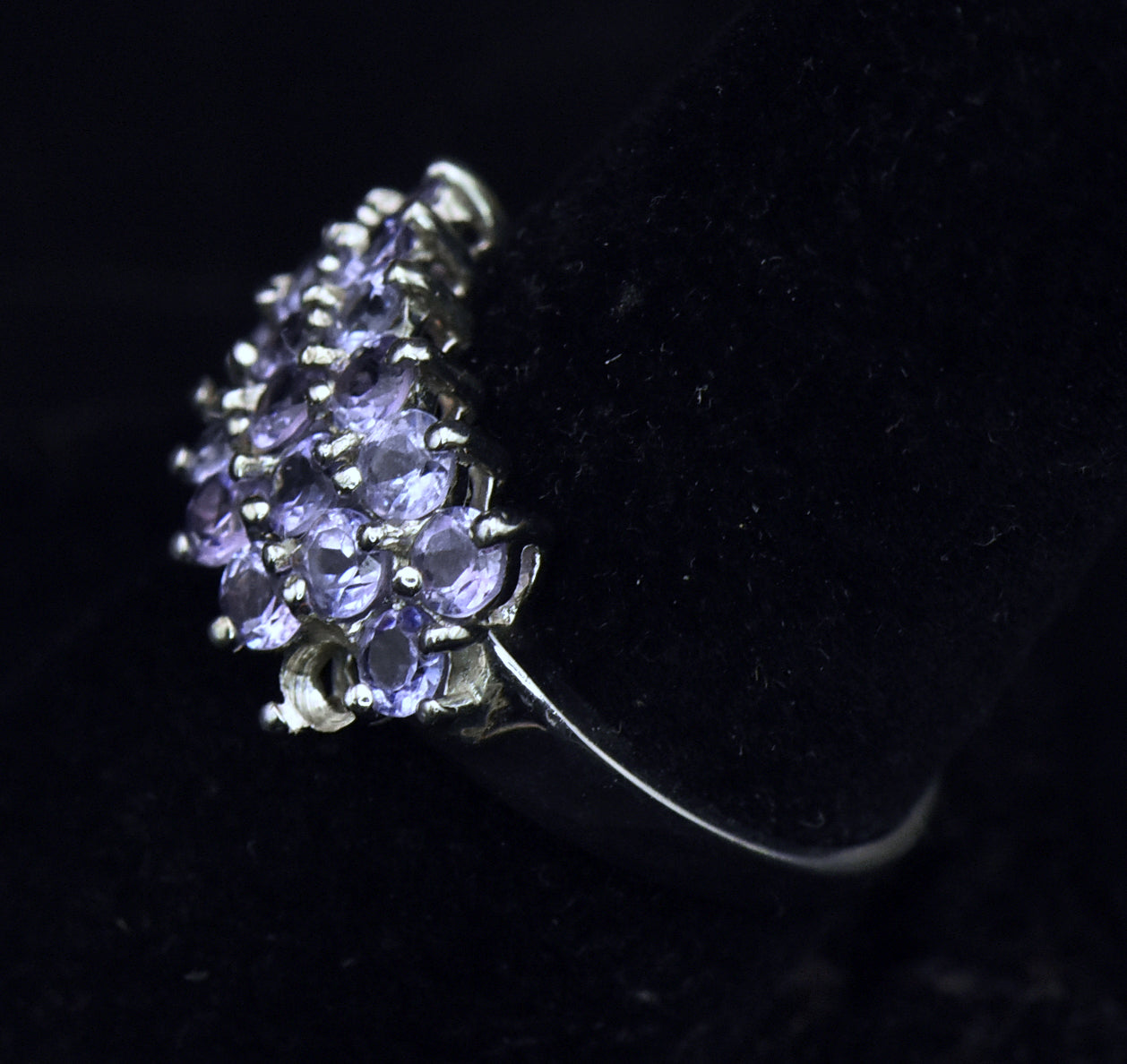 Clyde Duneier - Vintage 10K White Gold Tanzanite Ring - Size 8.75 MISSING STONES