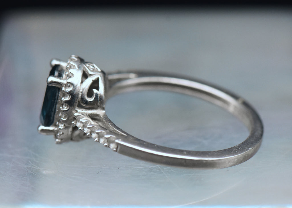 Vintage Blue Topaz Sterling Silver Halo Ring - Size 7