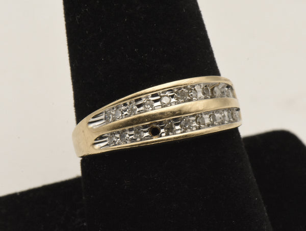 Vintage 10k Gold and Diamonds Ring - Size 8.75