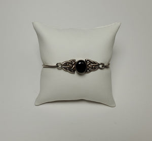 Bocco - Vintage Sterling Silver Black Onyx Celtic Knot Design Bangle Bracelet