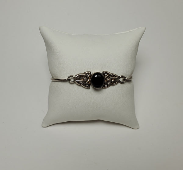 Bocco - Vintage Sterling Silver Black Onyx Celtic Knot Design Bangle Bracelet