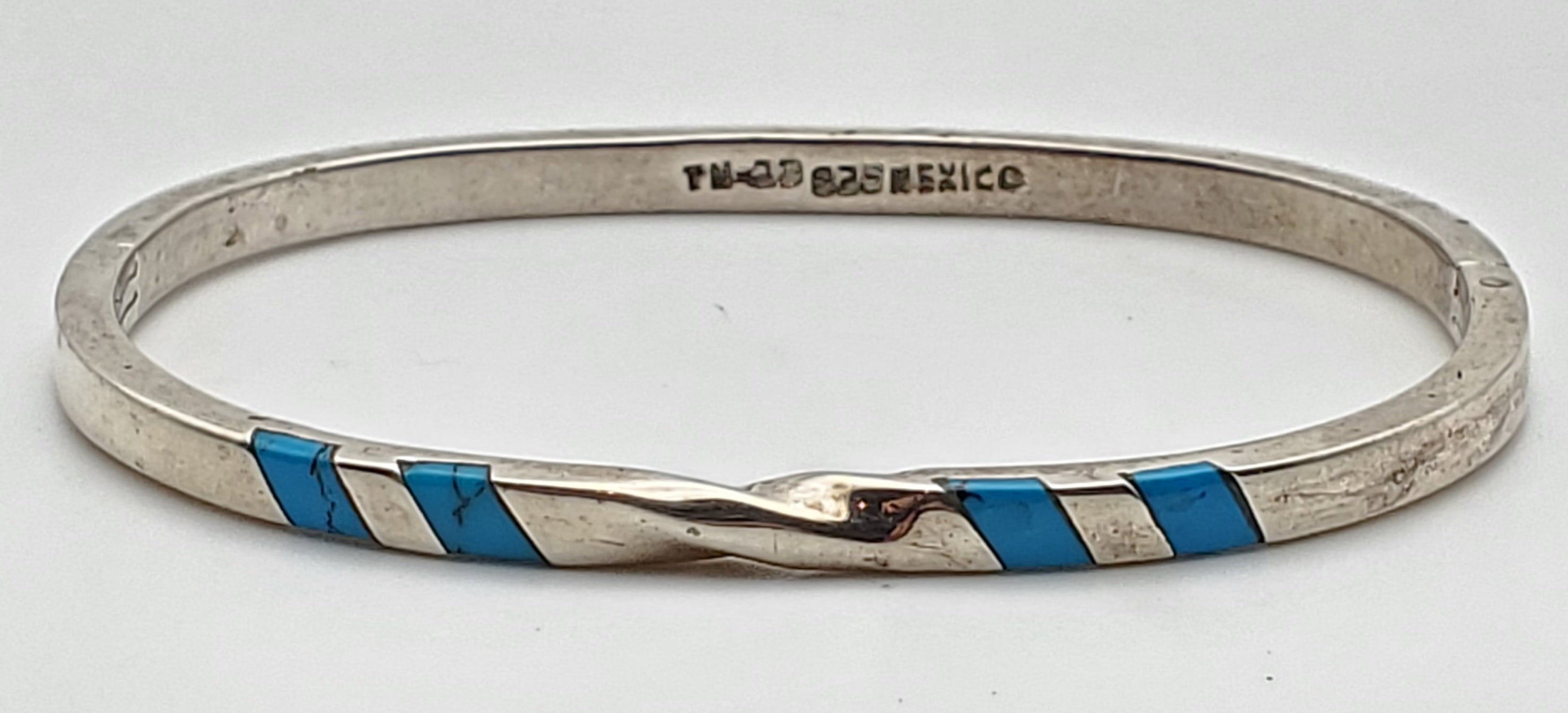 Vintage Inlaid Turquoise Hinged Sterling Silver Bangle Bracelet