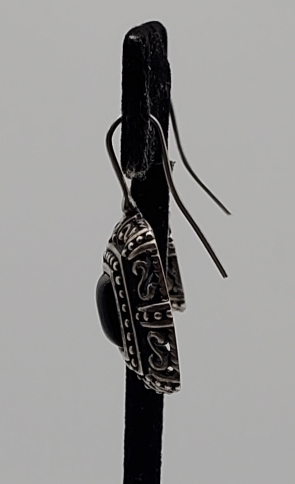 Vintage Black Onyx Cabochon Pierced Design Sterling Silver Drop Earrings