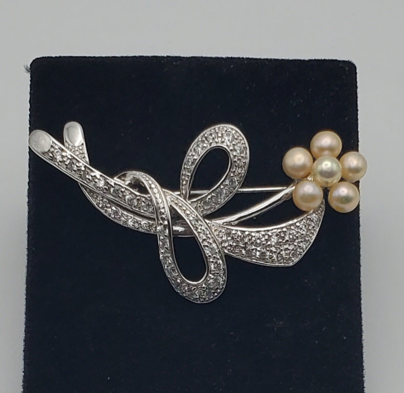 Sterling Silver and Pearls Floral Brooch