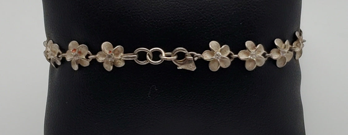 Vintage Sterling Silver Flower Link Bracelet BROKEN CLASP - 7.5"