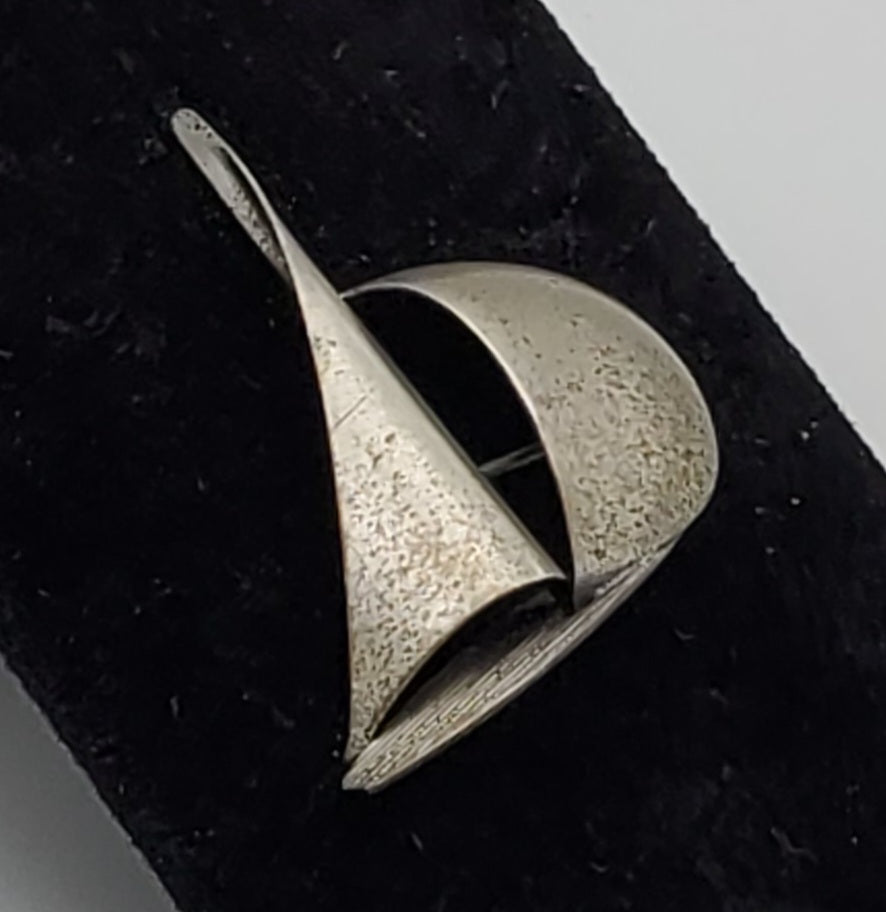 Beau - Vintage Sailboat Sterling Silver Brooch