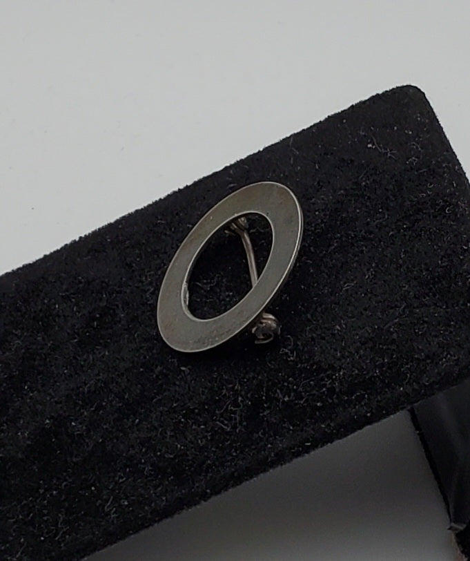 Jewel Art - Vintage Sterling Silver Hoop Brooch