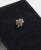 Vintage Hibiscus Silver Threaded Eye Pin Head
