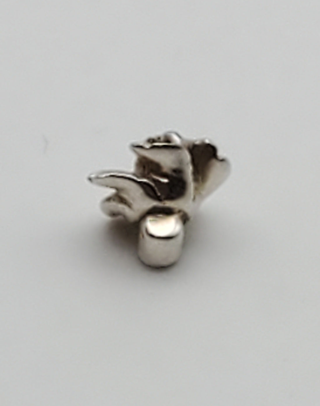 Vintage Hibiscus Silver Threaded Eye Pin Head