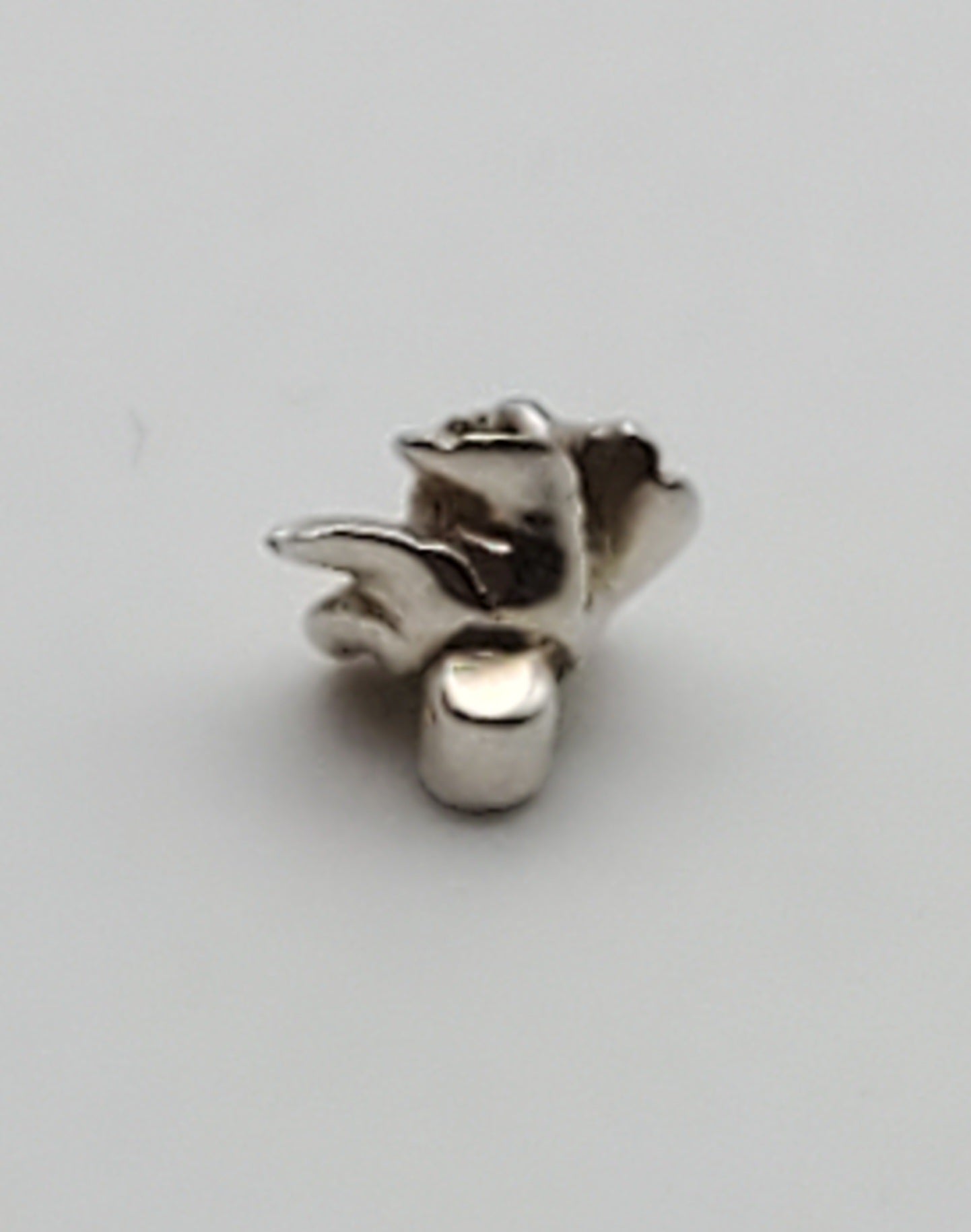 Vintage Hibiscus Silver Threaded Eye Pin Head