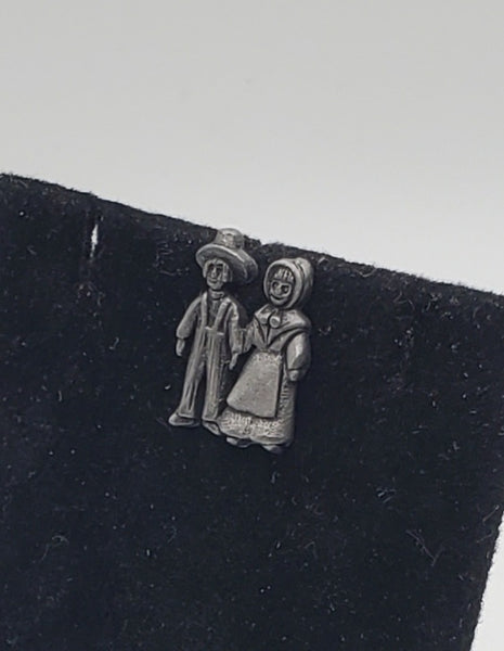 Vintage Pewter Pioneer Couple Pin