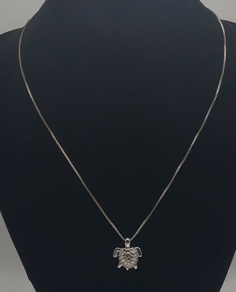 Articulated Sea Turtle Pendant Chain Necklace - 18.25"