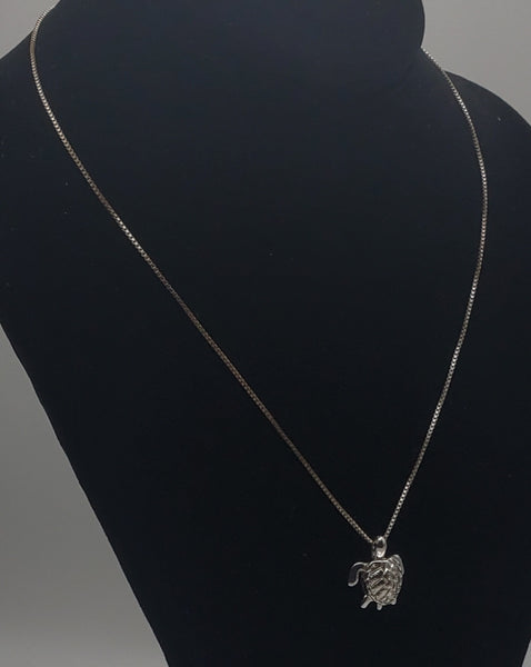 Articulated Sea Turtle Pendant Chain Necklace - 18.25"