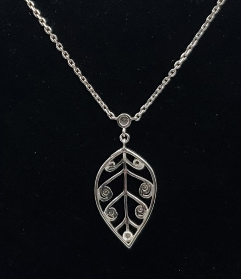 Vintage Sterling Silver Leaf Pendant Chain Necklace - 16"