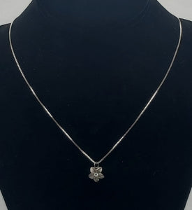 Vintage Cubic Zirconia Flower Pendant on Sterling Silver Chain Necklace - 24"