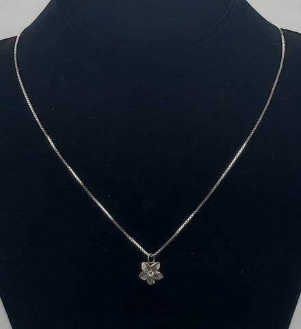 Vintage Cubic Zirconia Flower Pendant on Sterling Silver Chain Necklace - 24"
