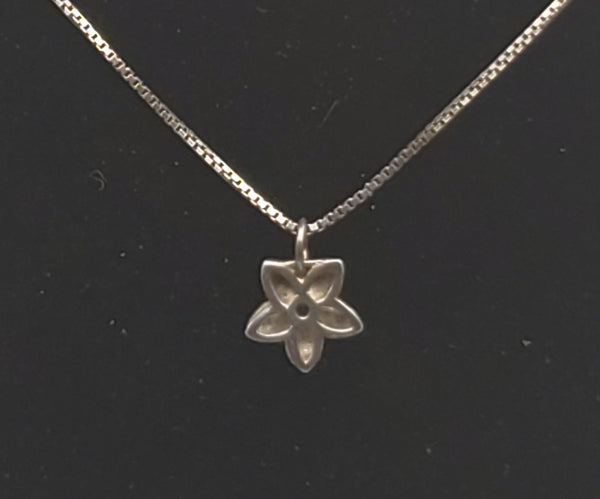 Vintage Cubic Zirconia Flower Pendant on Sterling Silver Chain Necklace - 24"