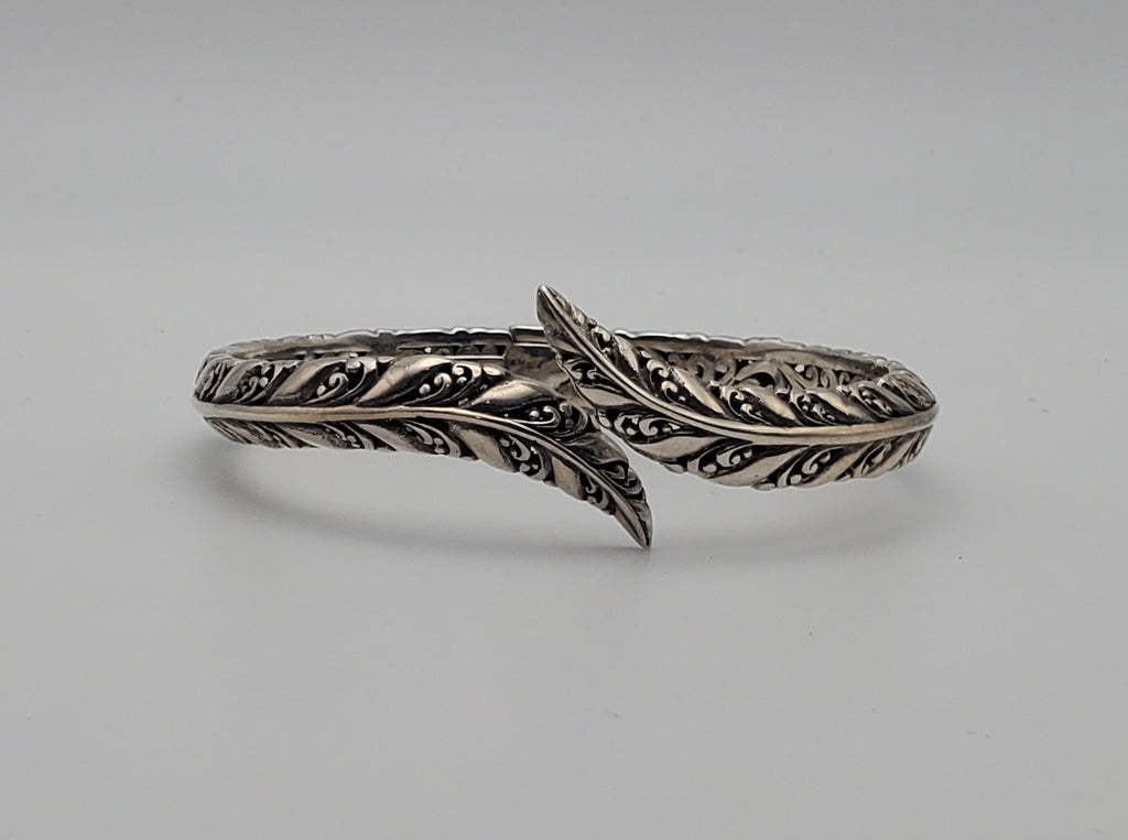 Sarda - Vintage Sterling Silver Filigree Hinged Bangle Bracelet