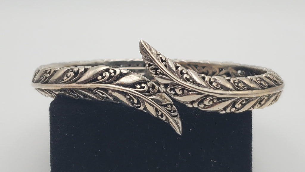 Sarda - Vintage Sterling Silver Filigree Hinged Bangle Bracelet