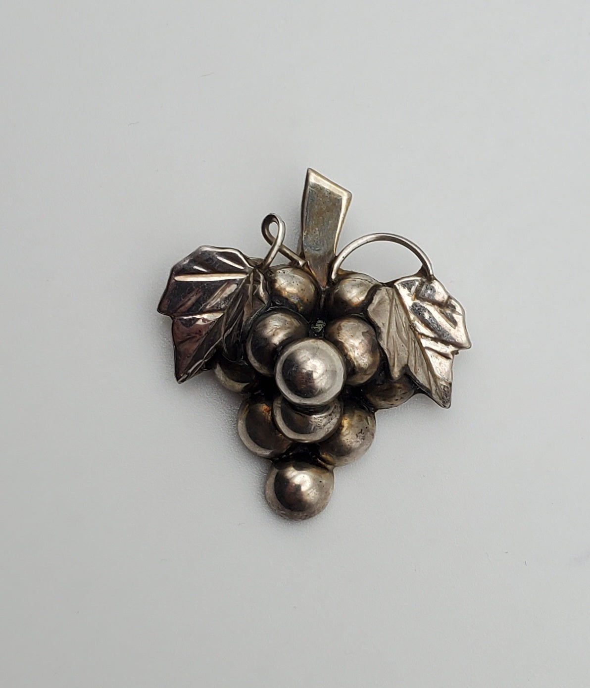 Vintage Sterling Silver Handmade Grape Bunch Brooch/Pendant