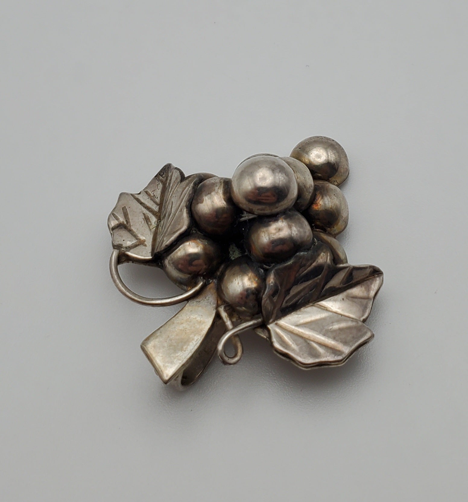 Vintage Sterling Silver Handmade Grape Bunch Brooch/Pendant
