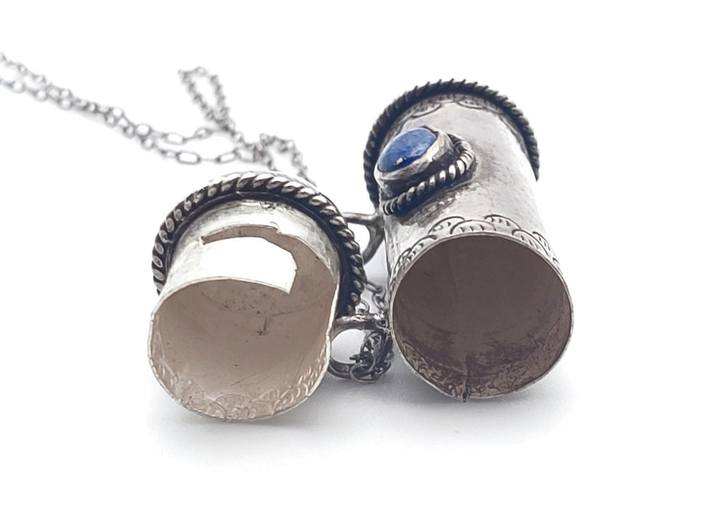 MEGA CAPSULE NECKLACE WITH ENGRAVED STRIPES