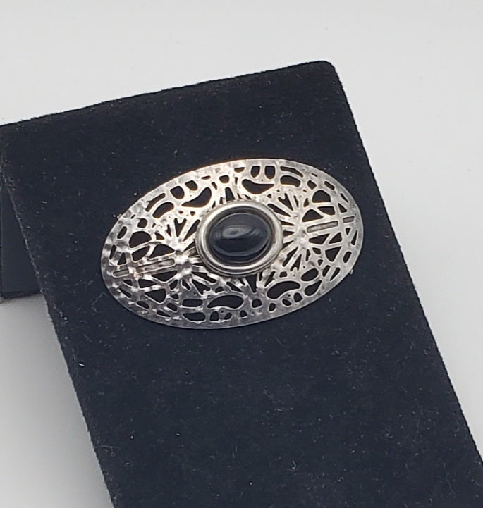 Sterling Silver Black Onyx Hammered Texture Pierced Design Brooch